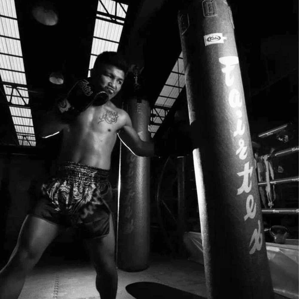 Fairtex HB6 6ft Muay Thai Banana Bag Heavy Bags Fairtex