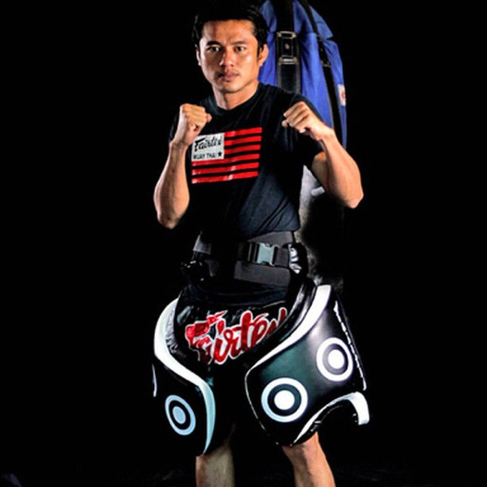 Fairtex TP3 Deluxe Thigh Pads Kick Shields Fairtex